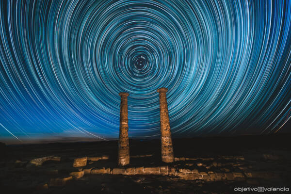 Taller de fotografía nocturna en un acueducto y ciudad romana