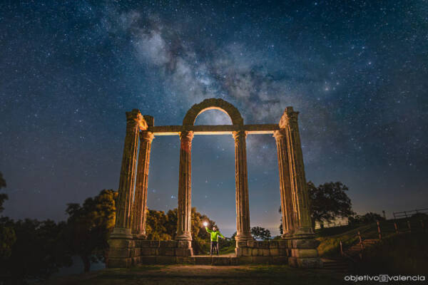 Taller de fotografía nocturna en un templo romano